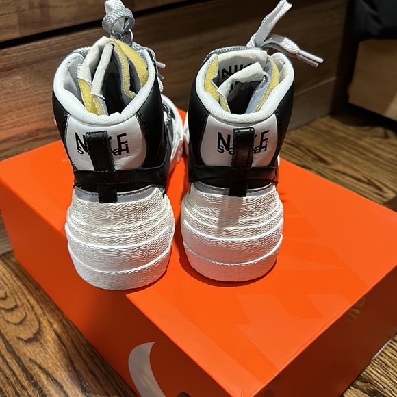 NIKE BLAZER MID SACAI SIZE 10 - Picture 3 of 8
